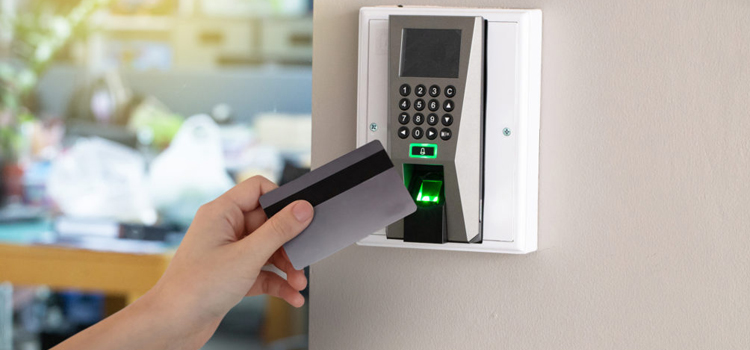 key card entry system Del Aire