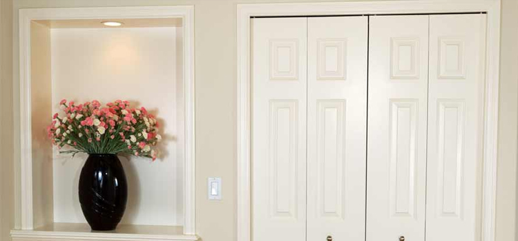 residential closet door repair in Del Aire